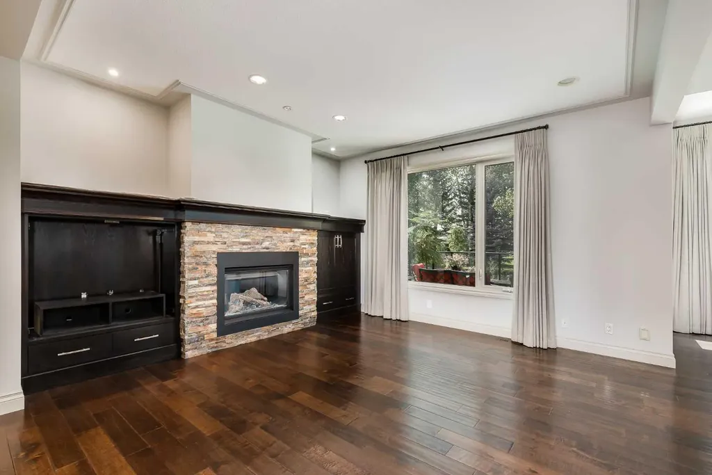 30 Meadow Pointe Drive Heritage Pointe AB T1S 3M8