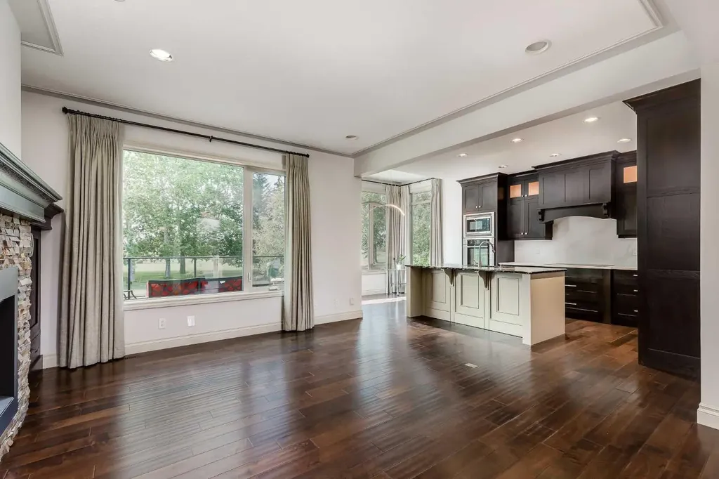 30 Meadow Pointe Drive Heritage Pointe AB T1S 3M8