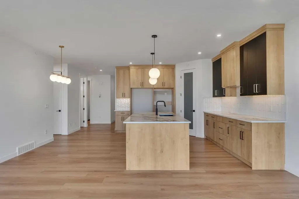194 Muirfield Boulevard Lyalta AB T0J 1Y1