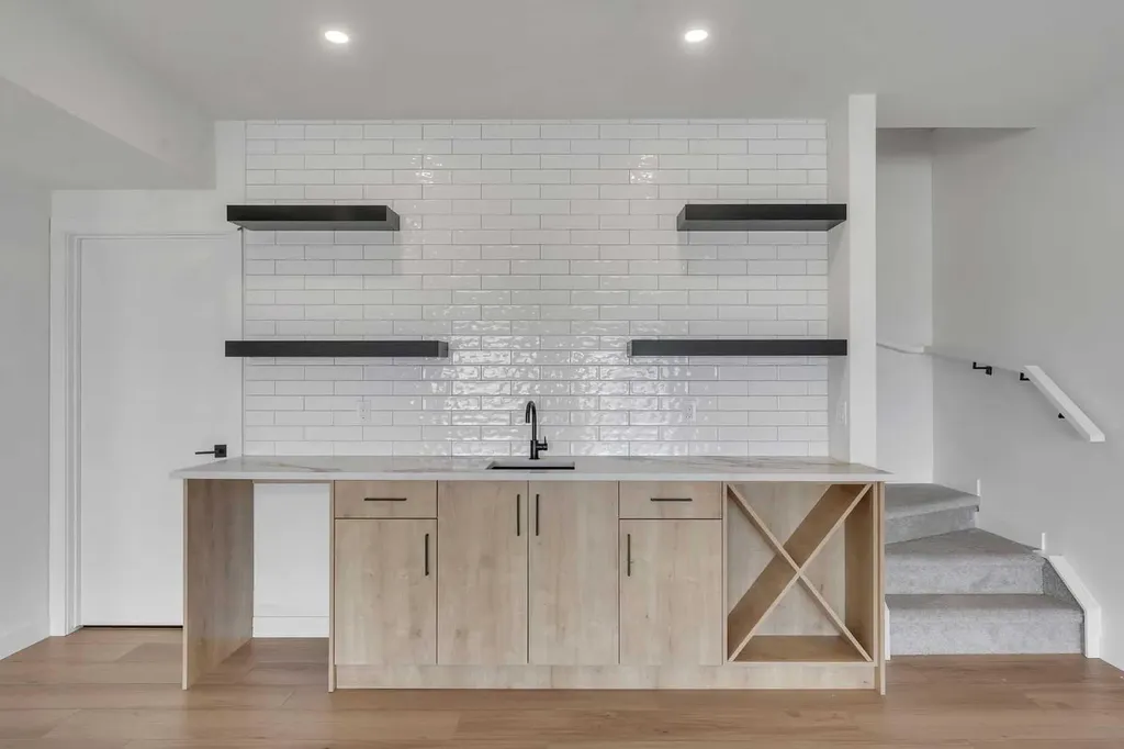194 Muirfield Boulevard Lyalta AB T0J 1Y1