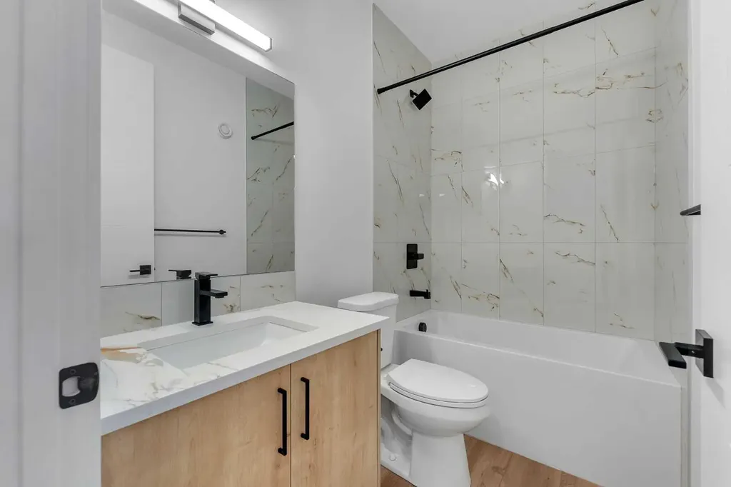 194 Muirfield Boulevard Lyalta AB T0J 1Y1