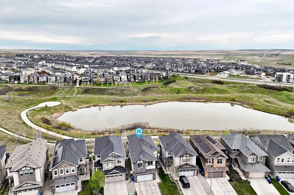 91 Nolanfield Crescent NW Calgary AB T3R 0L6