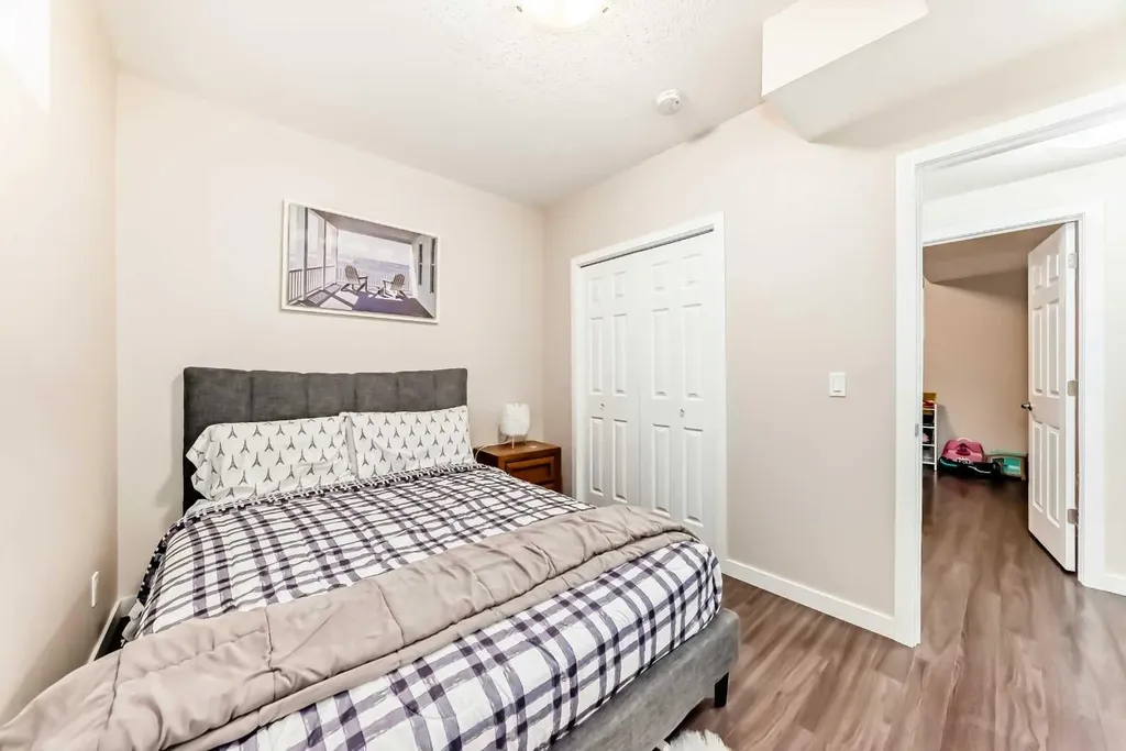 91 Nolanfield Crescent NW Calgary AB T3R 0L6