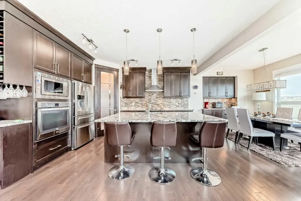 91 Nolanfield Crescent NW Calgary AB T3R 0L6