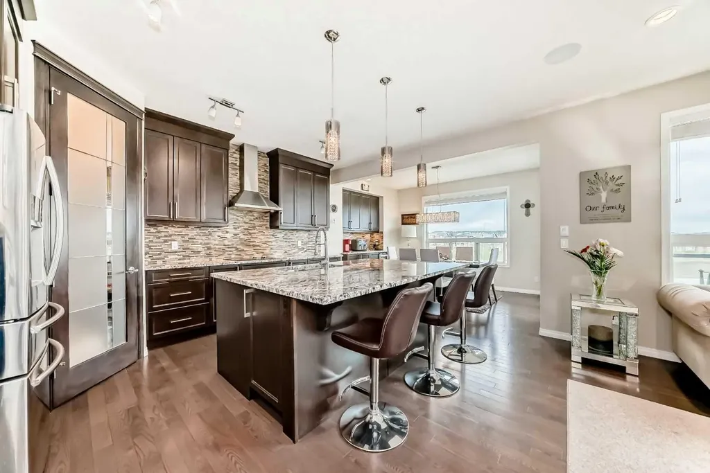 91 Nolanfield Crescent NW Calgary AB T3R 0L6