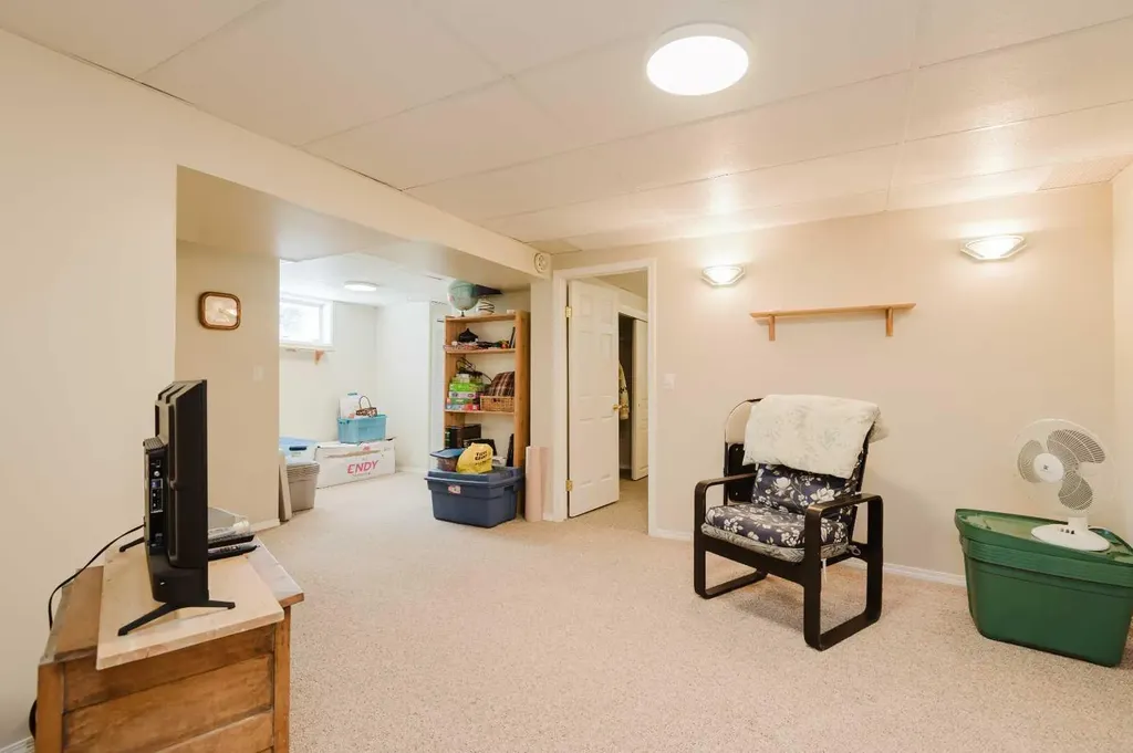 10253 112 Avenue Grande Prairie AB T8V 1V9