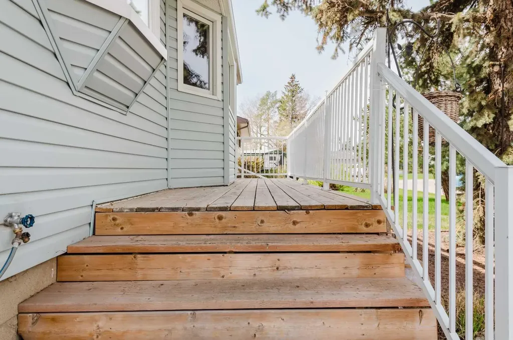 10253 112 Avenue Grande Prairie AB T8V 1V9