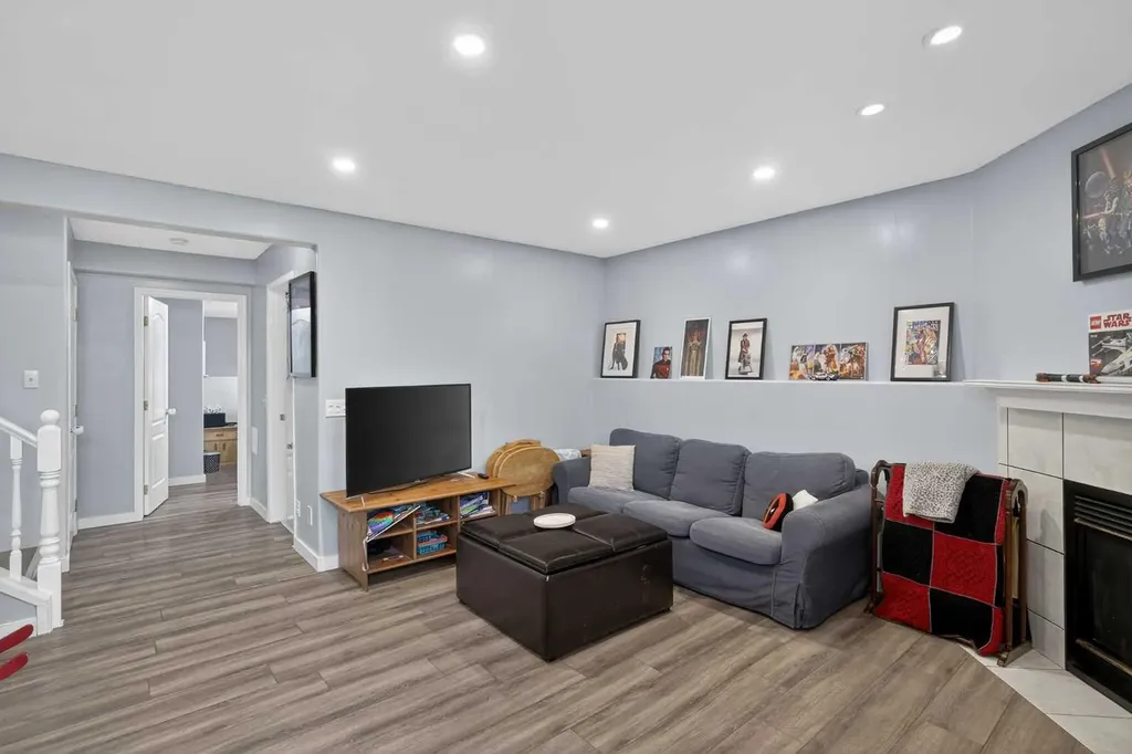 38 Canoe Circle SW Airdrie AB T4B2L6