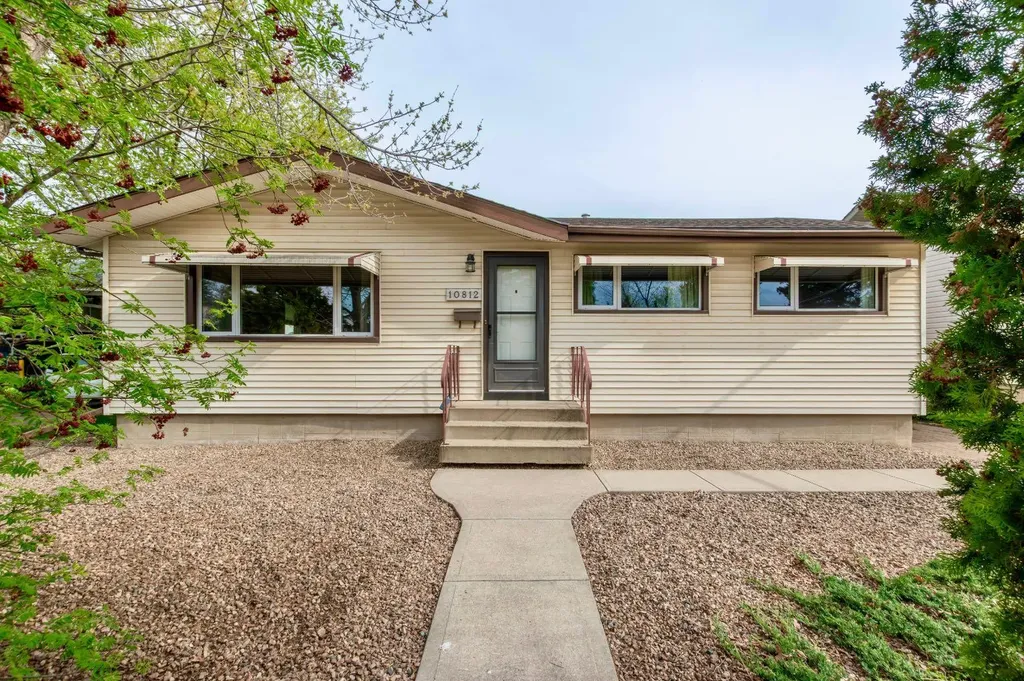 10812 52 Avenue NW Edmonton AB T6H 0P3