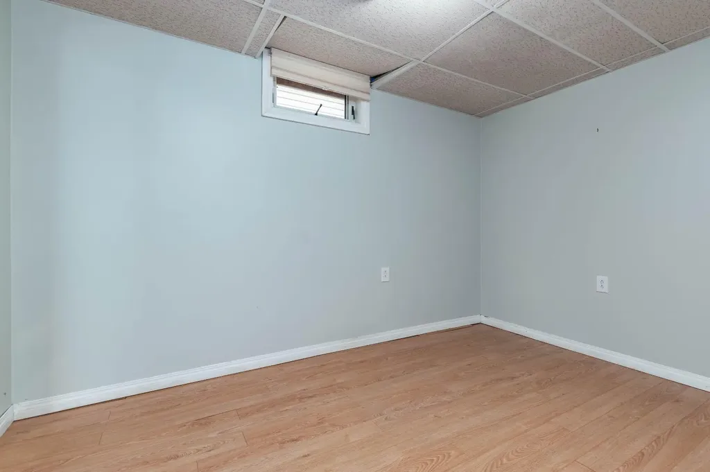 10812 52 Avenue NW Edmonton AB T6H 0P3