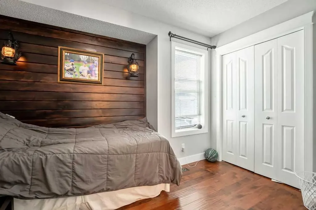130 Taravista Court NE Calgary AB T3J 4K1