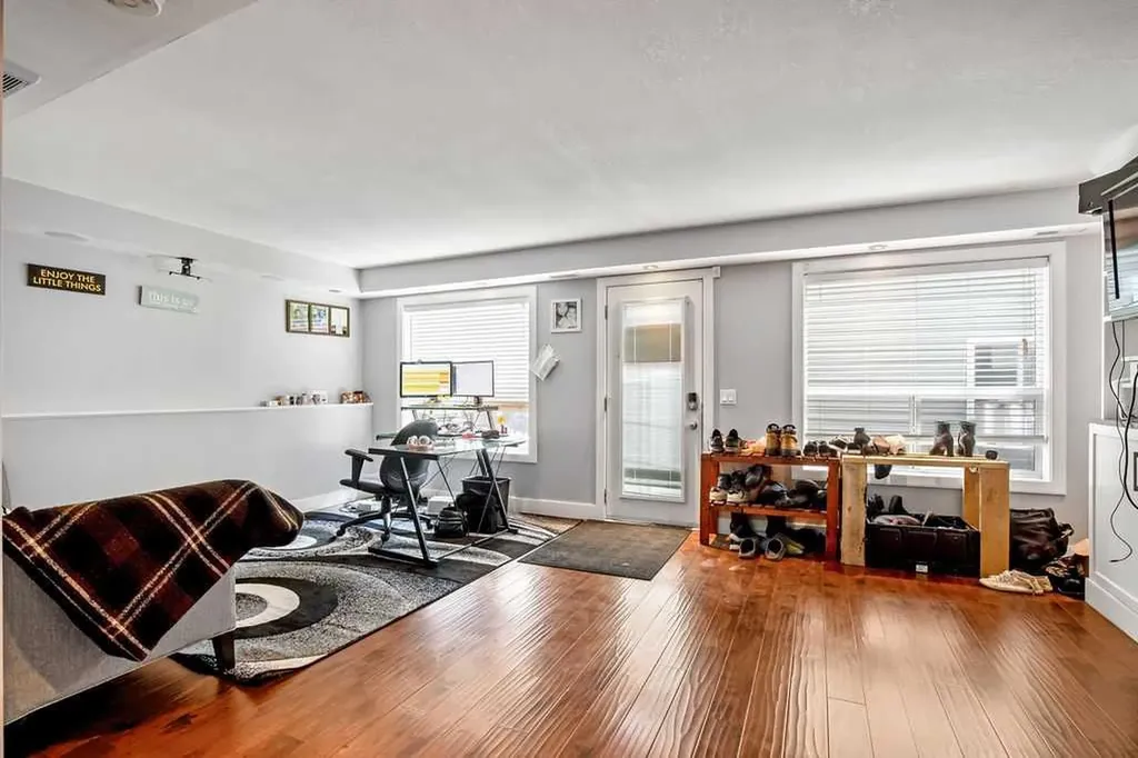 130 Taravista Court NE Calgary AB T3J 4K1