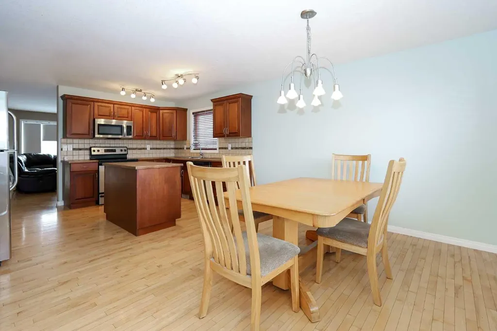 26 Jenner Crescent Red Deer AB T4P 0B2