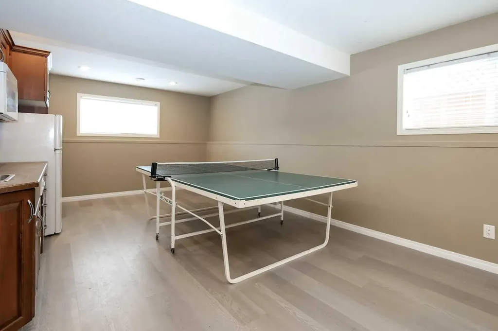 26 Jenner Crescent Red Deer AB T4P 0B2