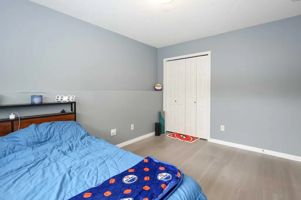26 Jenner Crescent Red Deer AB T4P 0B2