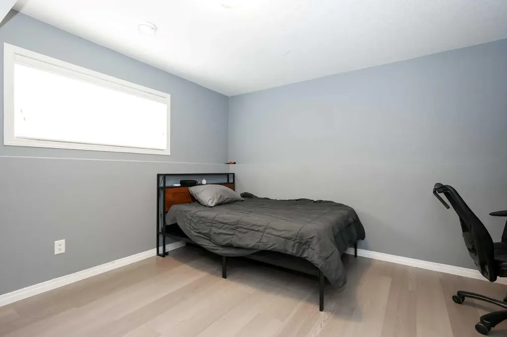 26 Jenner Crescent Red Deer AB T4P 0B2