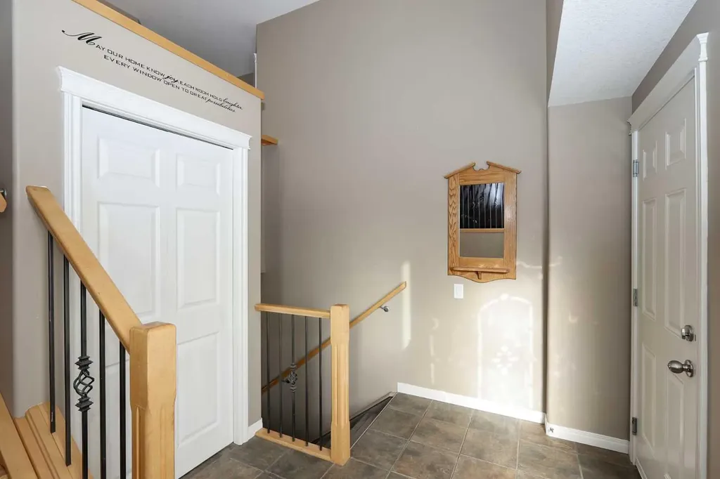 26 Jenner Crescent Red Deer AB T4P 0B2