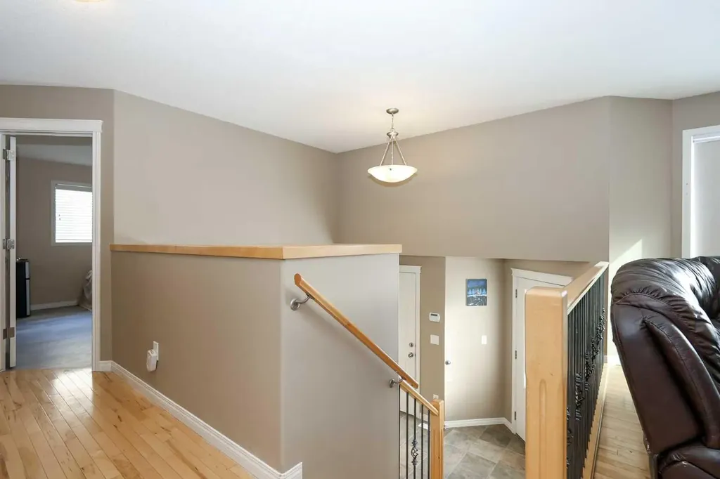 26 Jenner Crescent Red Deer AB T4P 0B2