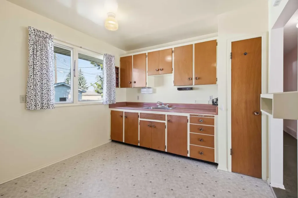 120 Glenpatrick Drive SW Calgary AB T3E 4L6