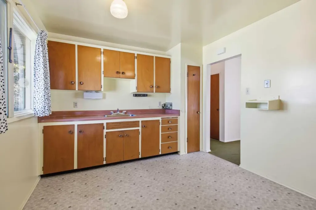 120 Glenpatrick Drive SW Calgary AB T3E 4L6