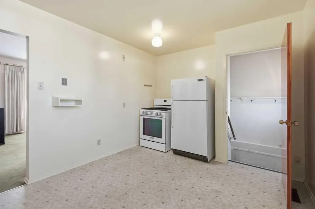 120 Glenpatrick Drive SW Calgary AB T3E 4L6