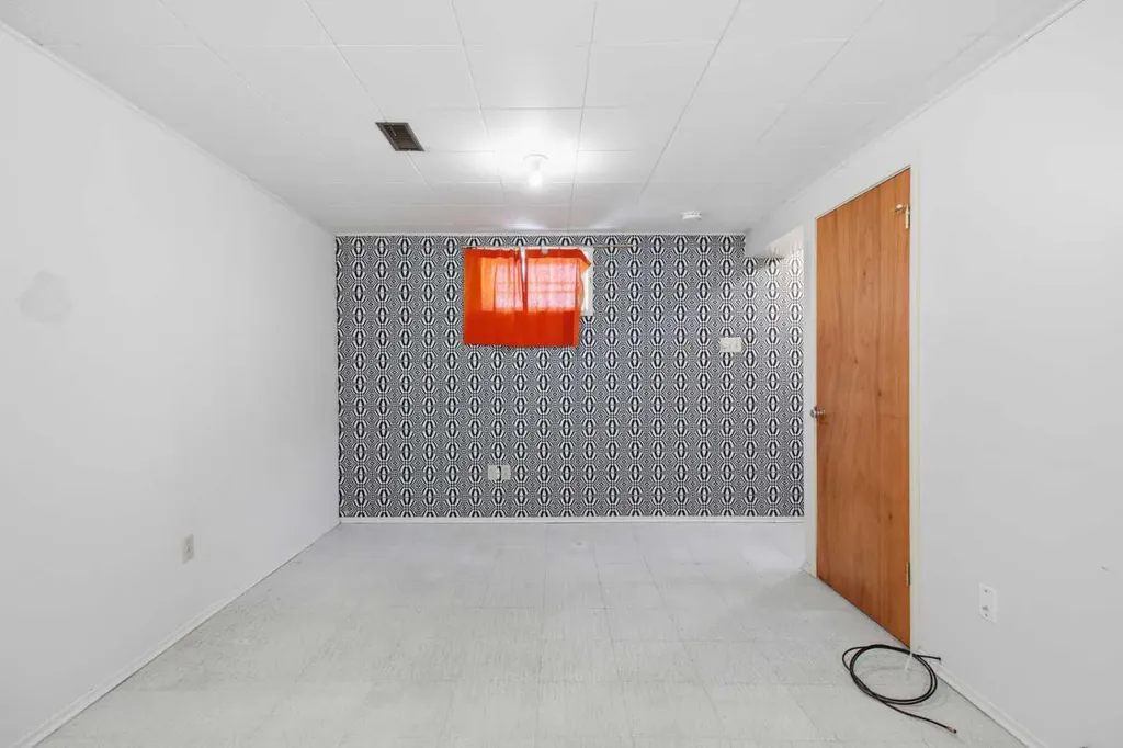 120 Glenpatrick Drive SW Calgary AB T3E 4L6