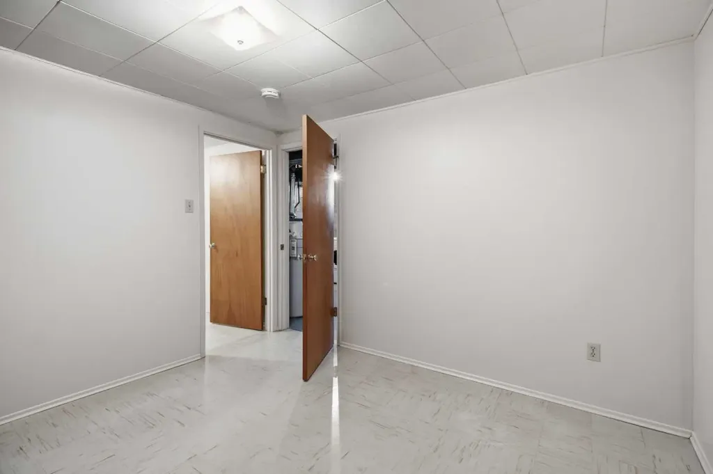 120 Glenpatrick Drive SW Calgary AB T3E 4L6