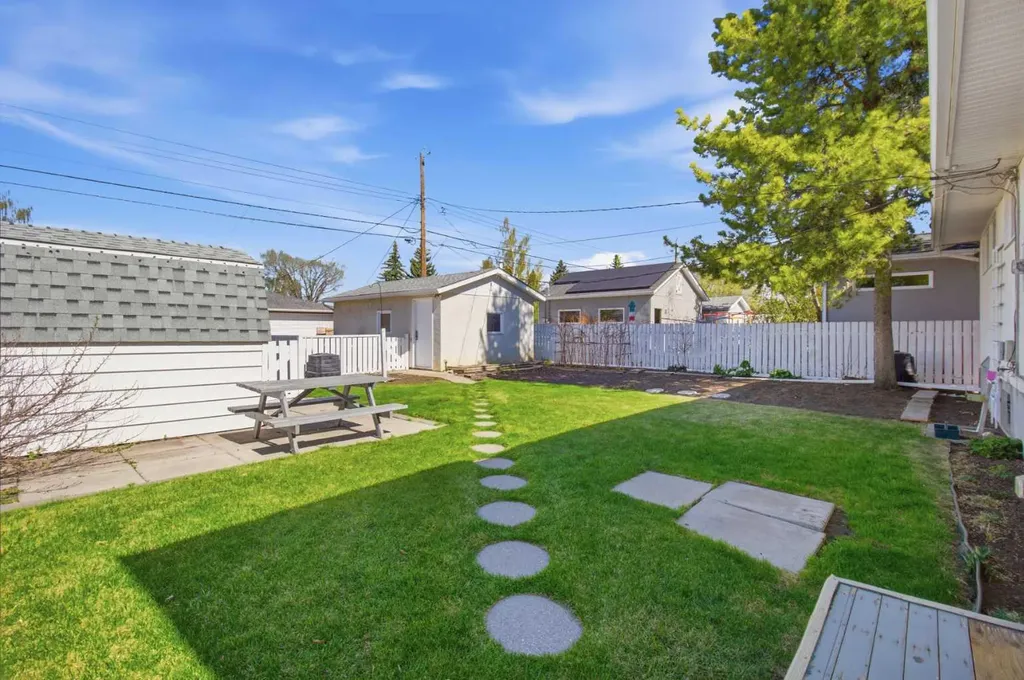 120 Glenpatrick Drive SW Calgary AB T3E 4L6