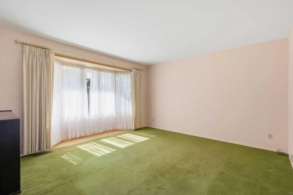 120 Glenpatrick Drive SW Calgary AB T3E 4L6