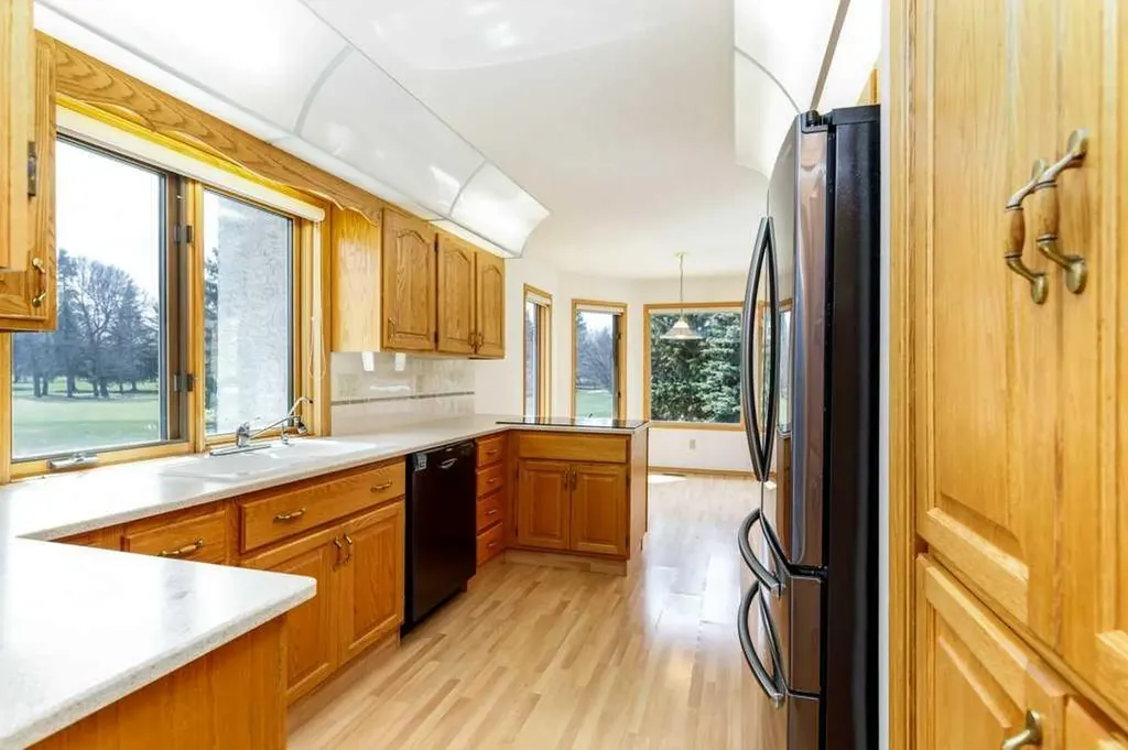 4700 Fountain Drive Red Deer AB T4N 6W4