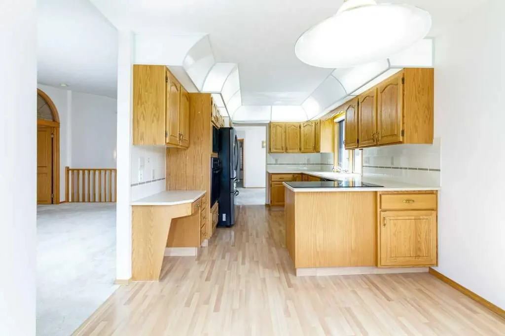 4700 Fountain Drive Red Deer AB T4N 6W4