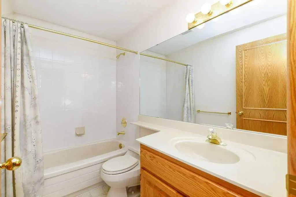 4700 Fountain Drive Red Deer AB T4N 6W4