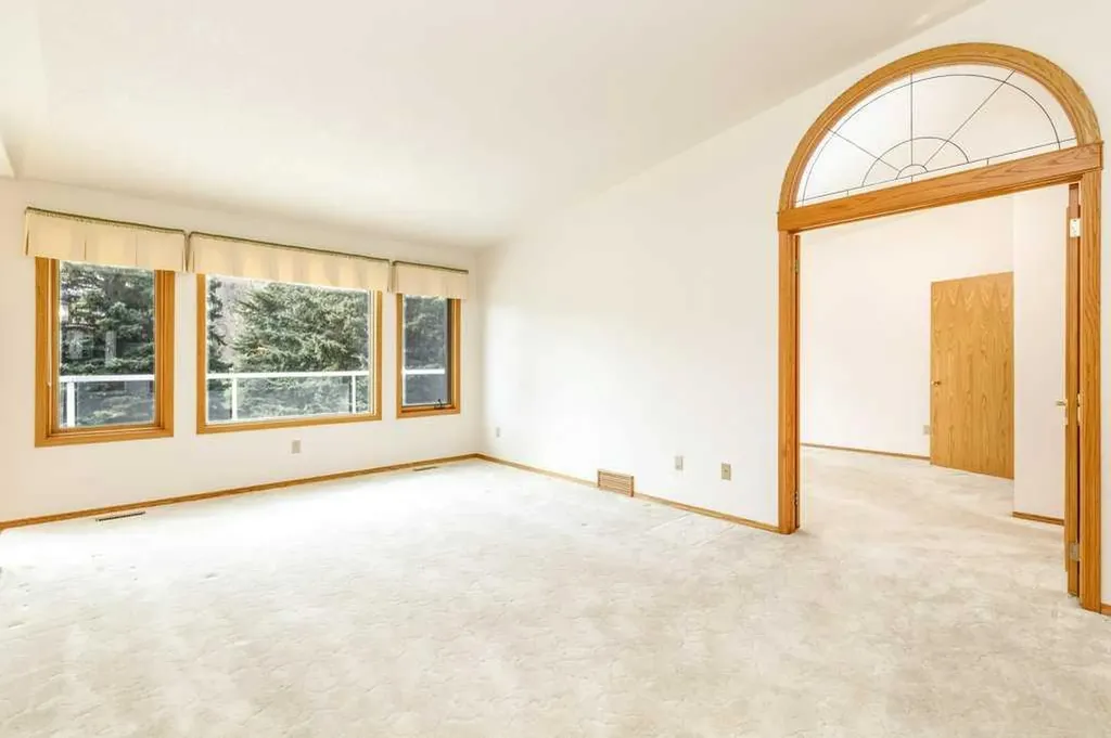 4700 Fountain Drive Red Deer AB T4N 6W4