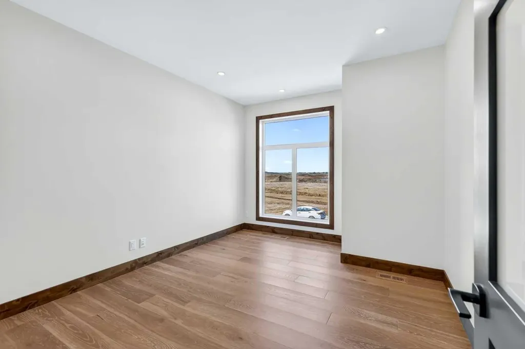 420 Lakewood Drive Strathmore AB T1P 2J5