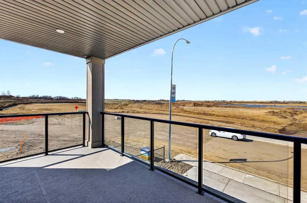 420 Lakewood Drive Strathmore AB T1P 2J5