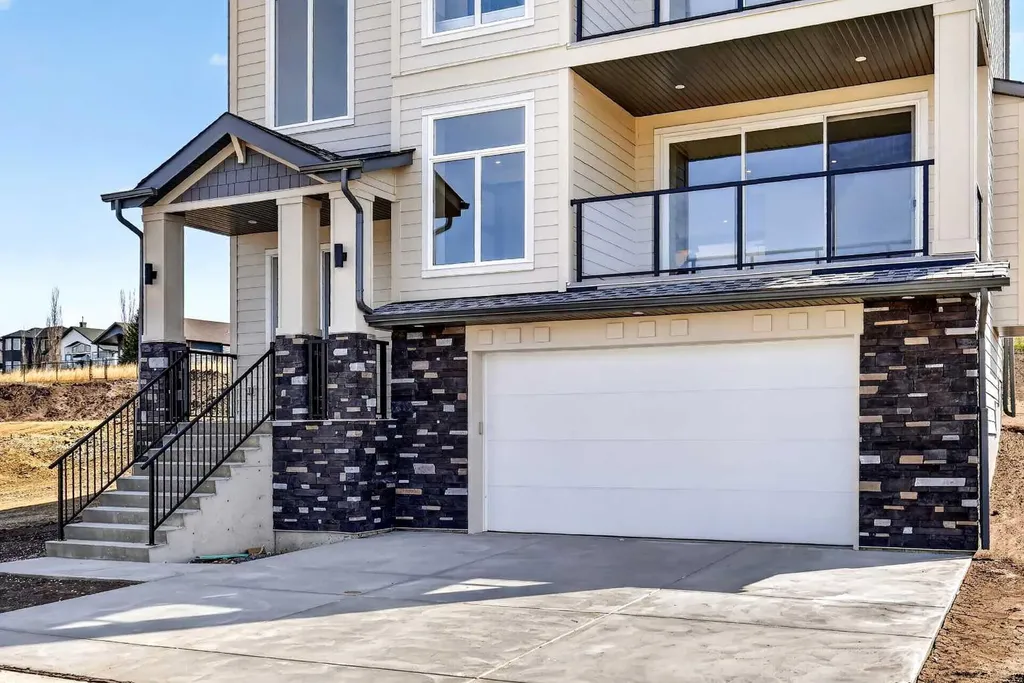 420 Lakewood Drive Strathmore AB T1P 2J5