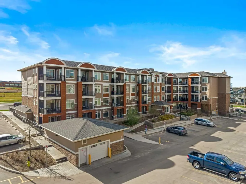 3727 Sage Hill Drive NW Calgary AB T3R 1J1