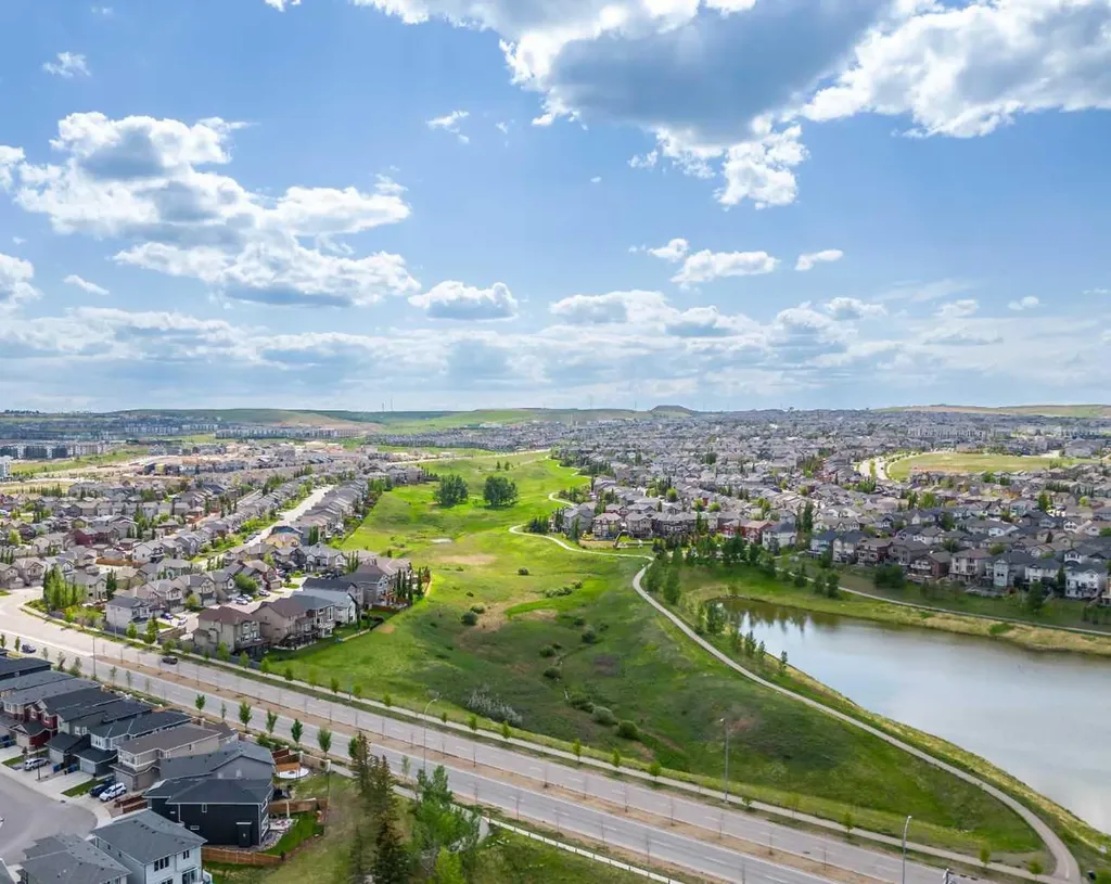 3727 Sage Hill Drive NW Calgary AB T3R 1J1