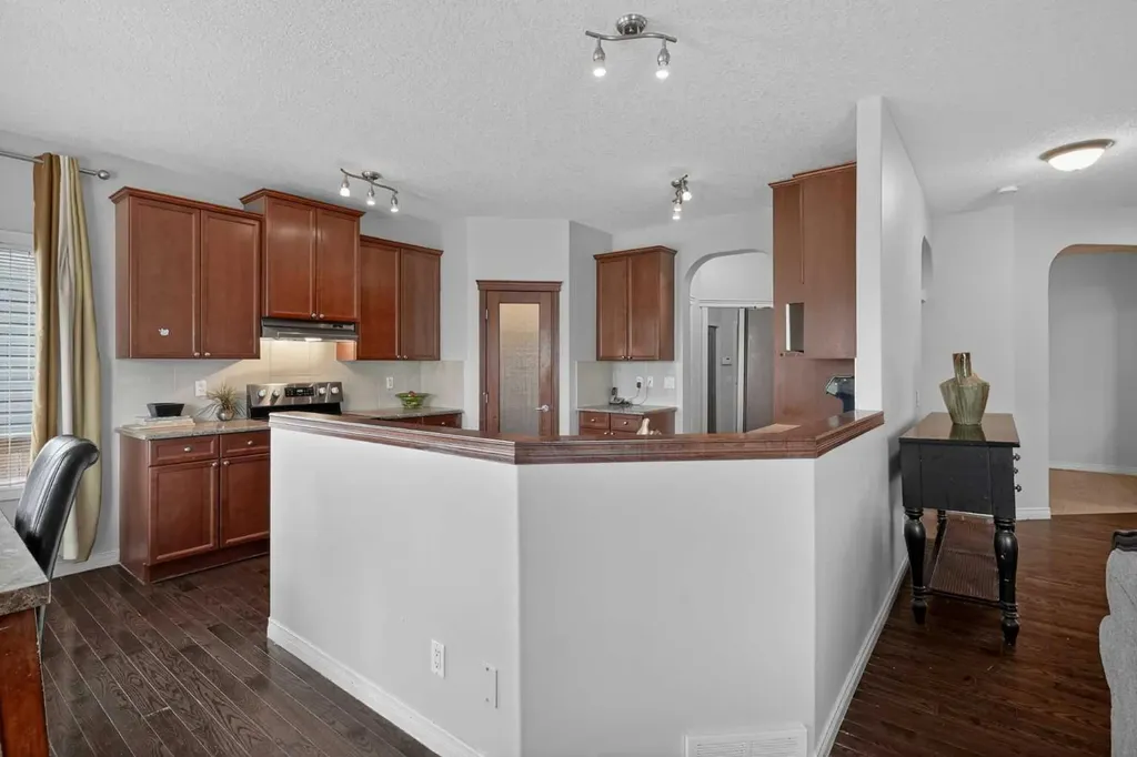 32 Evanspark Circle NW Calgary AB T3P0B3