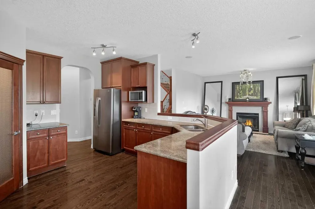 32 Evanspark Circle NW Calgary AB T3P0B3