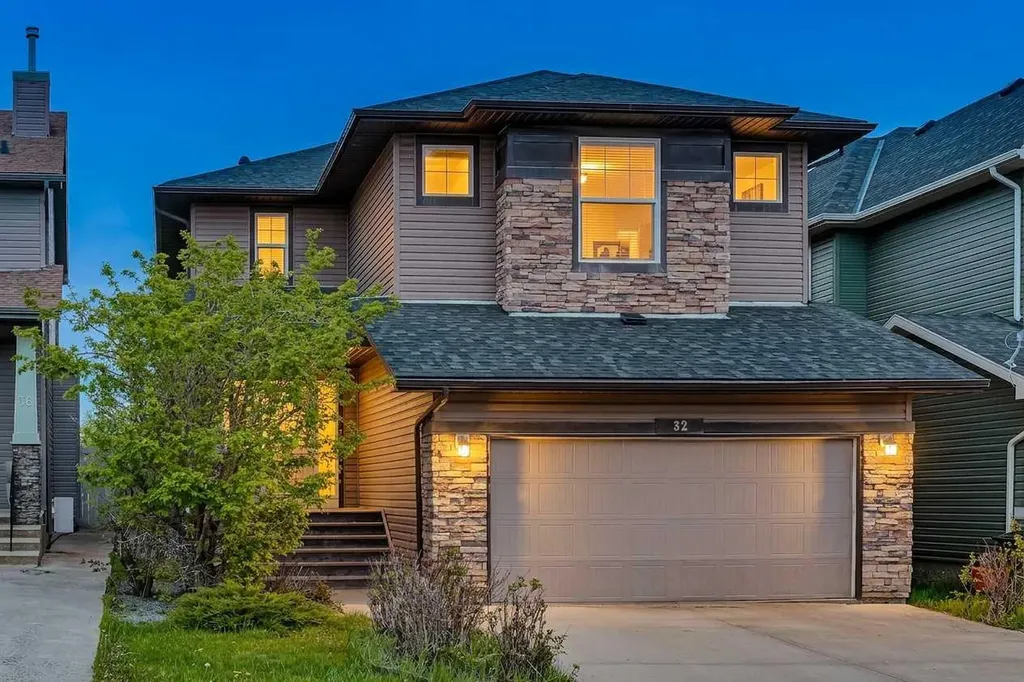 32 Evanspark Circle NW Calgary AB T3P0B3