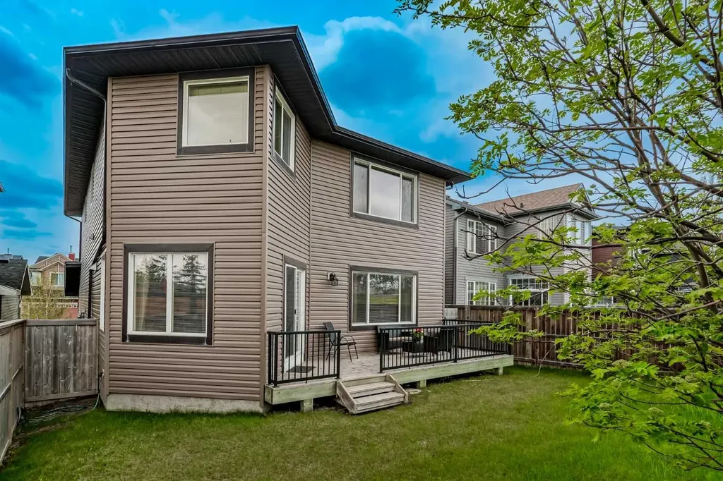 32 Evanspark Circle NW Calgary AB T3P0B3