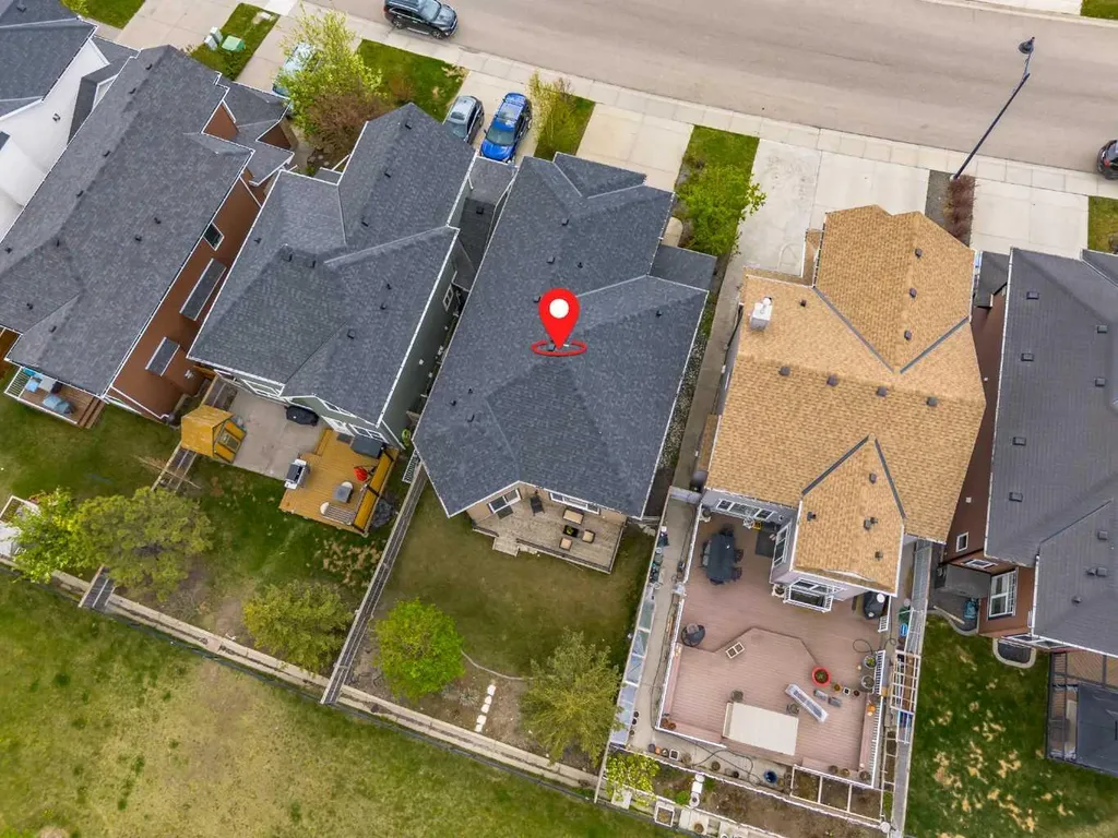 32 Evanspark Circle NW Calgary AB T3P0B3
