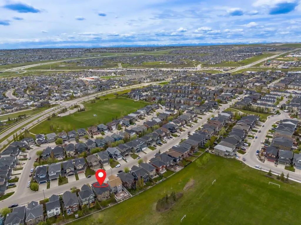 32 Evanspark Circle NW Calgary AB T3P0B3