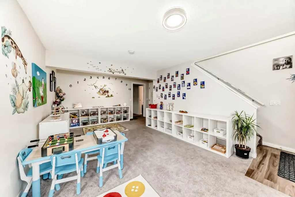 123 Millbank Road SW Calgary AB T2Y 2Y9