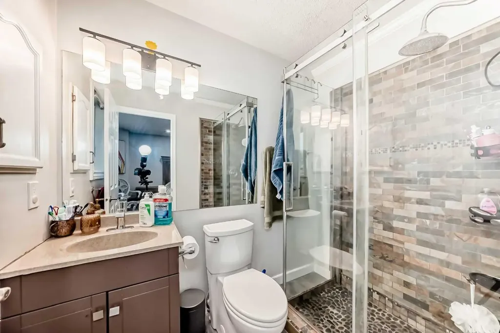 123 Millbank Road SW Calgary AB T2Y 2Y9