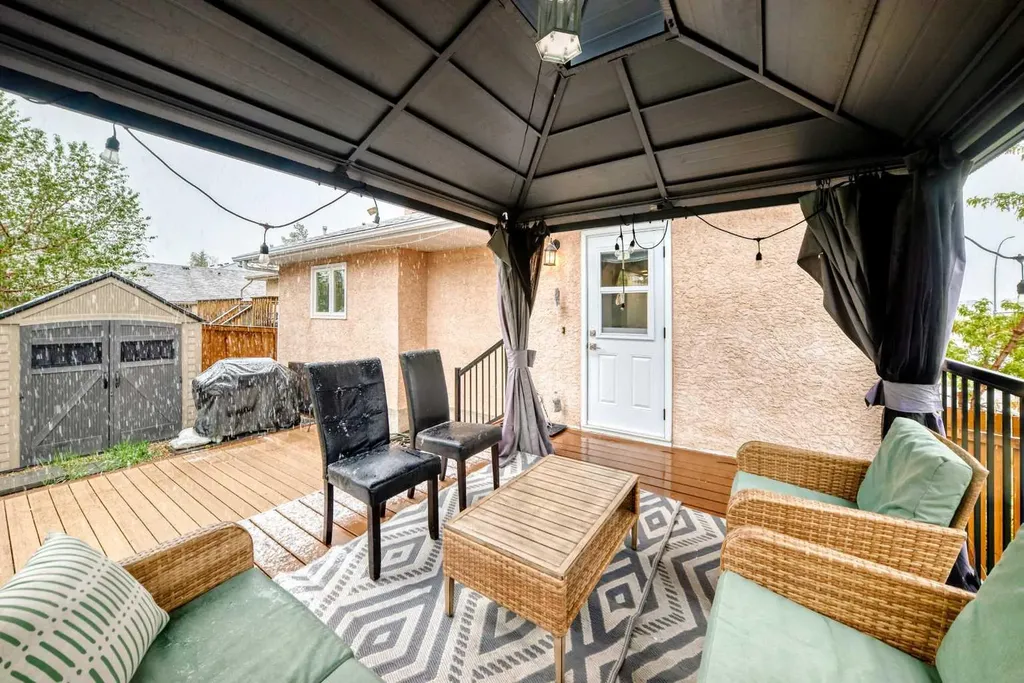 123 Millbank Road SW Calgary AB T2Y 2Y9