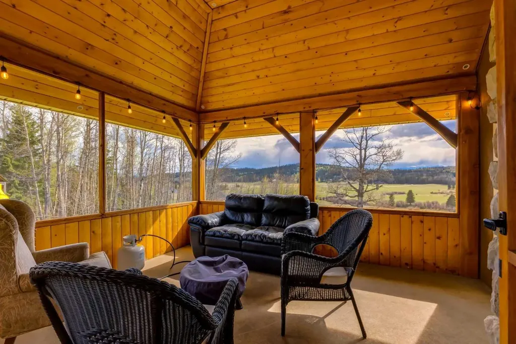 274183 304 Street W Rural Foothills County AB T0L1K0
