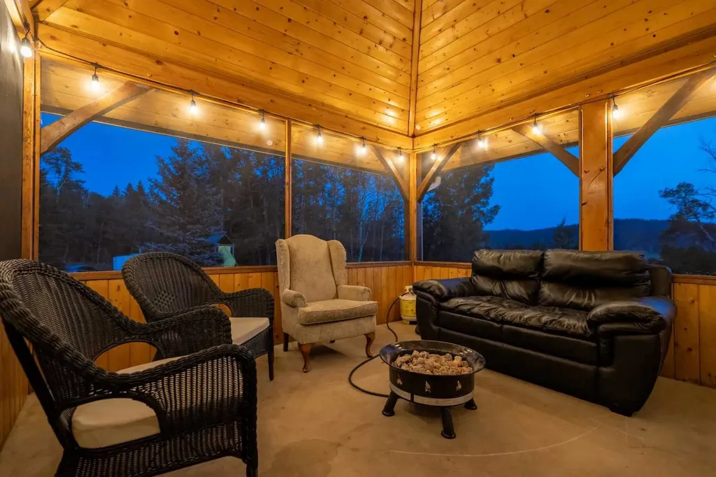 274183 304 Street W Rural Foothills County AB T0L1K0