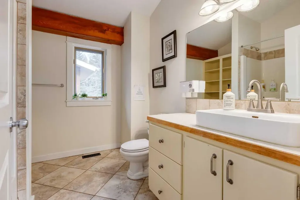 274183 304 Street W Rural Foothills County AB T0L1K0